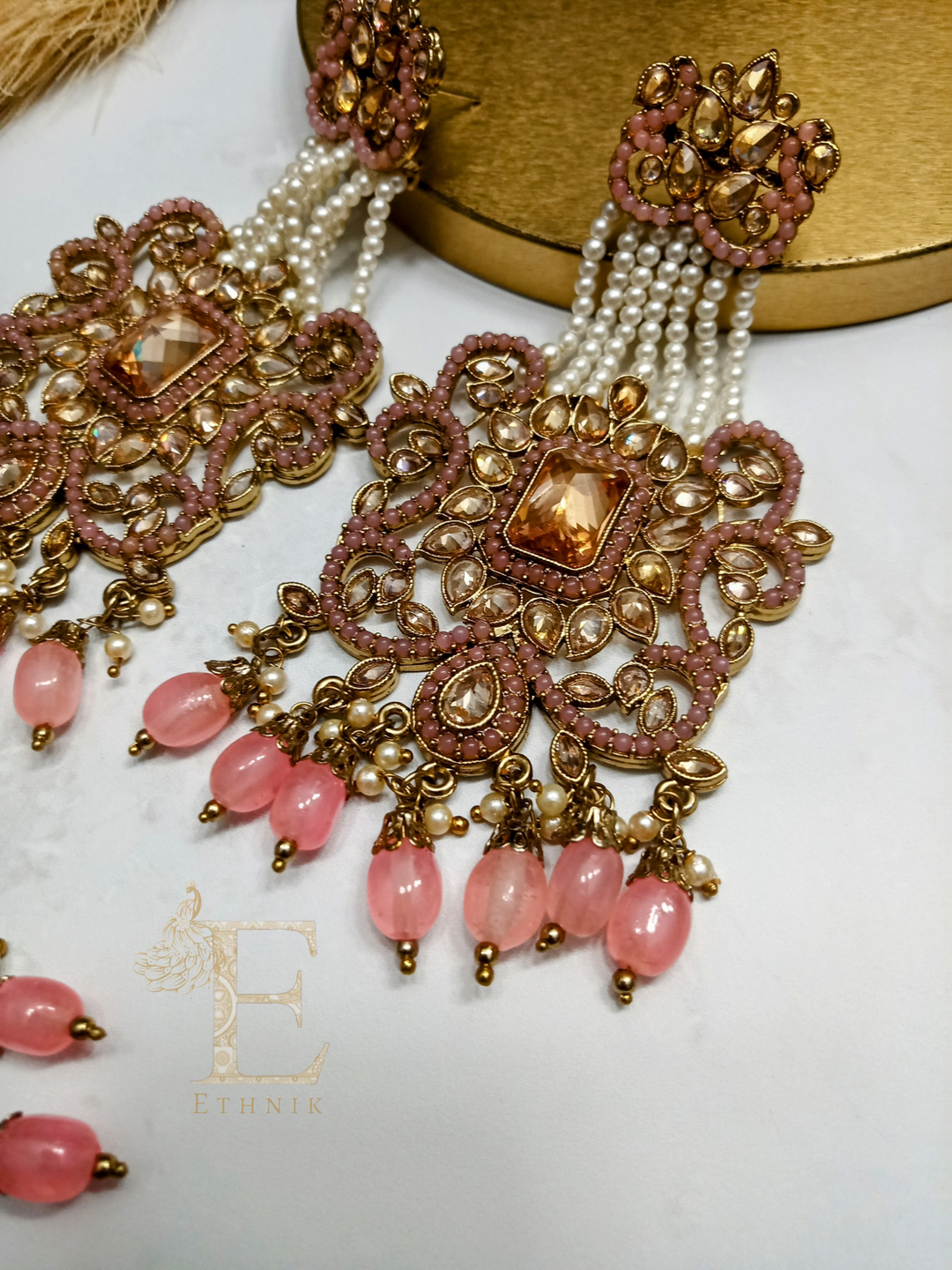 Balam Pichkari - Light Pink