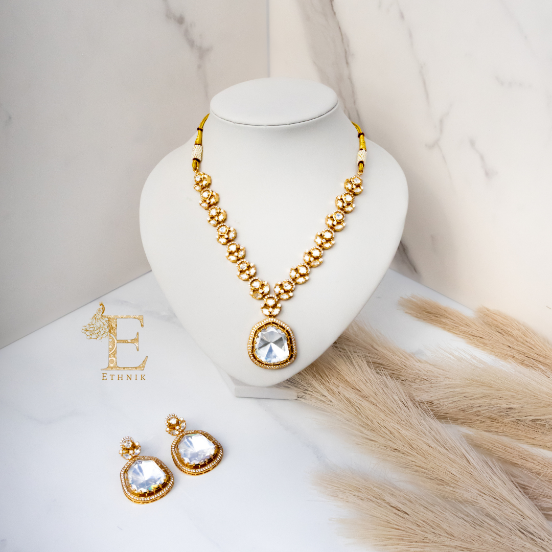 Amara Necklace Set