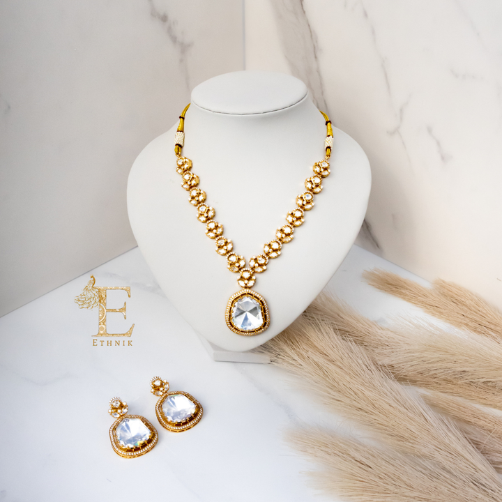 Amara Necklace Set