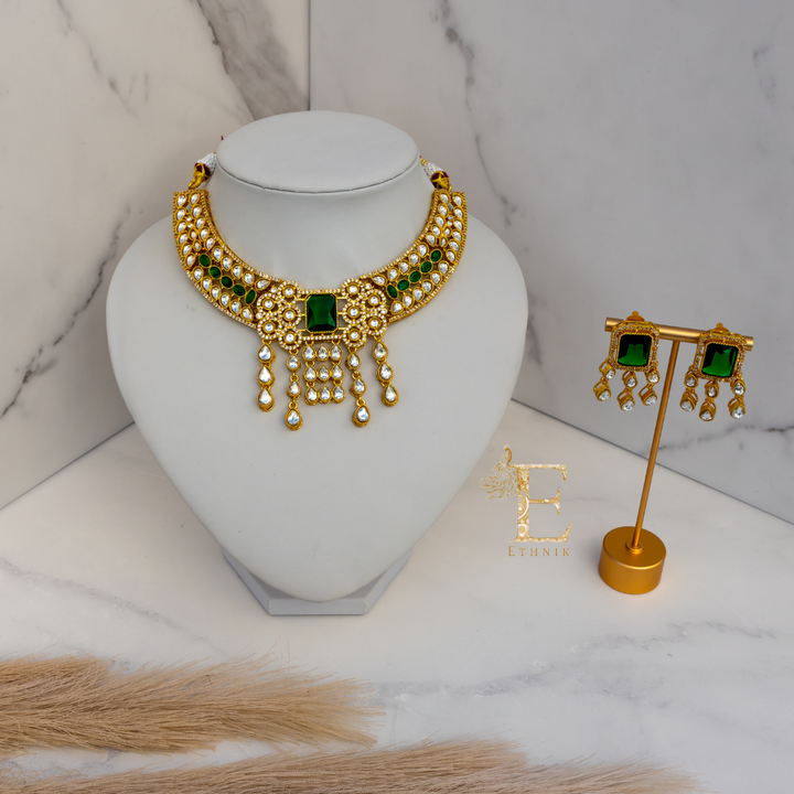 Ira Emerald Necklace Set