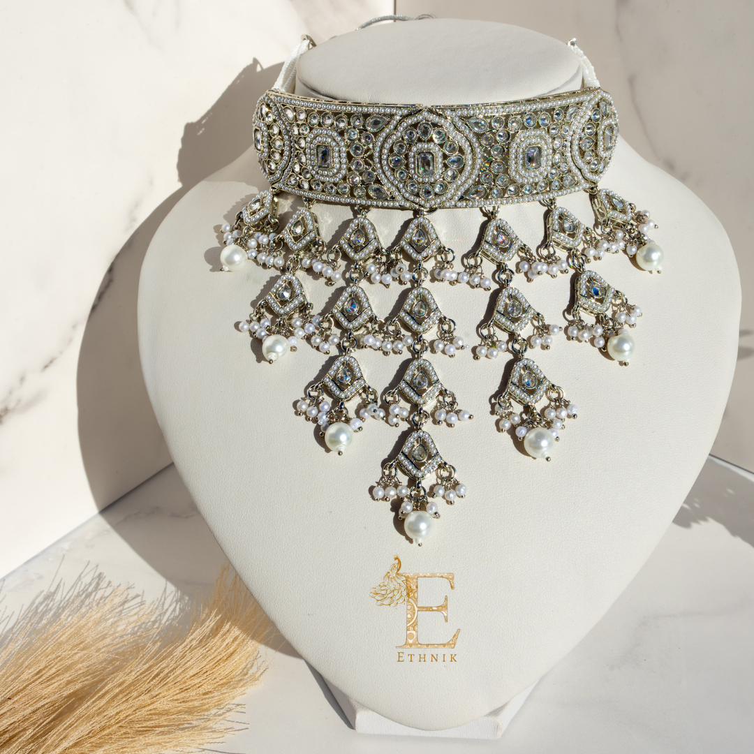 Samriddhi Necklace Set Silver