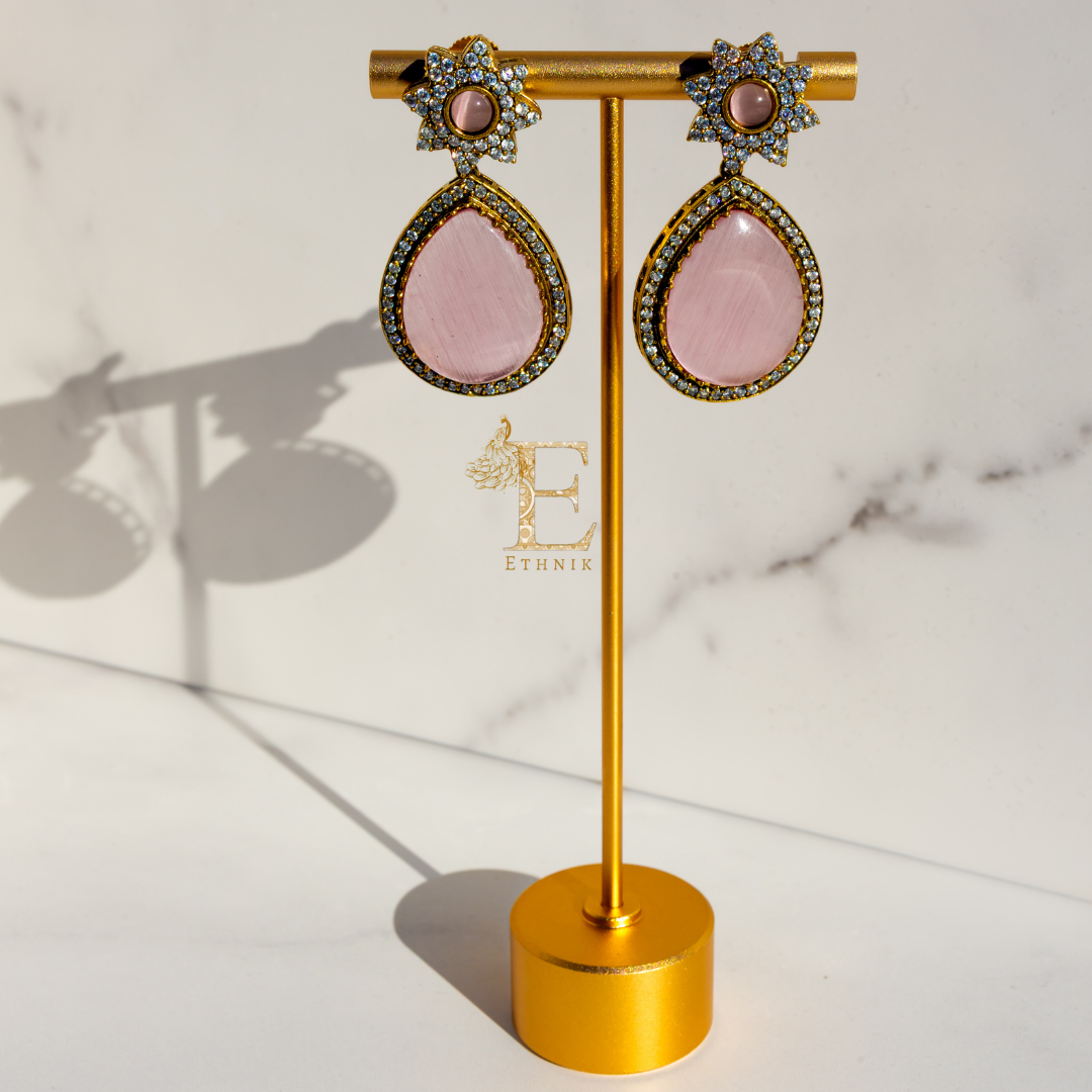 Saumya Necklace Set Pink