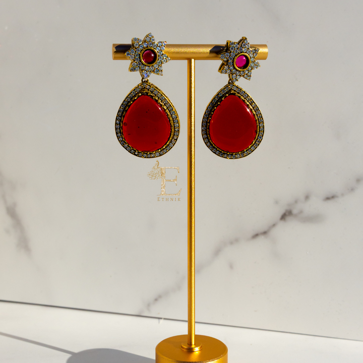 Saumya Necklace Set Ruby