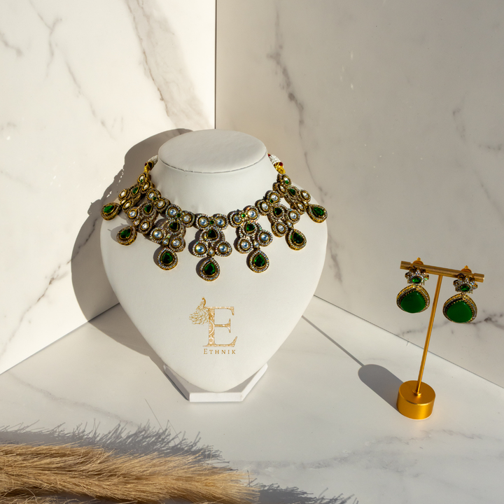 Saumya Necklace Set Emerald