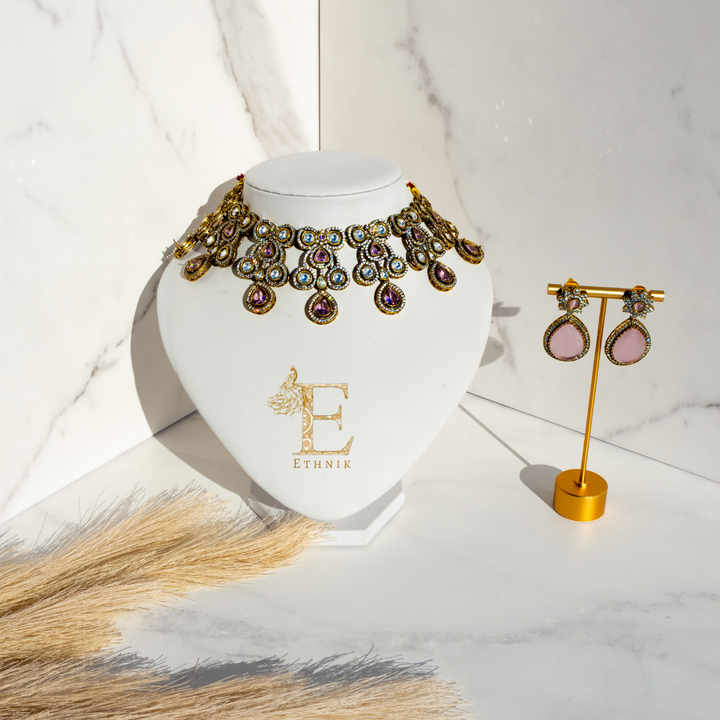 Saumya Necklace Set Pink