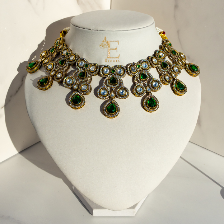 Saumya Necklace Set Emerald